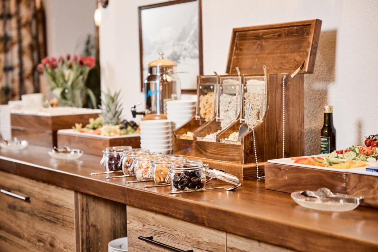 "Quality Hosts Arlberg" Hotel Garni Moessmer Sankt Anton am Arlberg Dış mekan fotoğraf