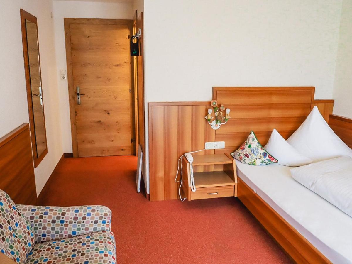 "Quality Hosts Arlberg" Hotel Garni Moessmer Sankt Anton am Arlberg Dış mekan fotoğraf