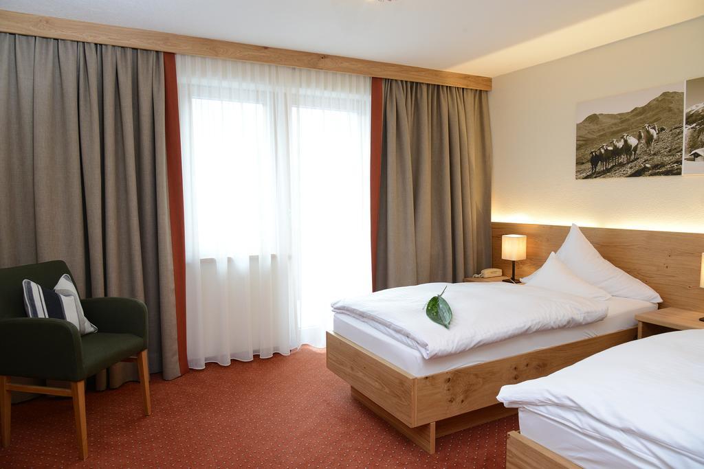 "Quality Hosts Arlberg" Hotel Garni Moessmer Sankt Anton am Arlberg Dış mekan fotoğraf