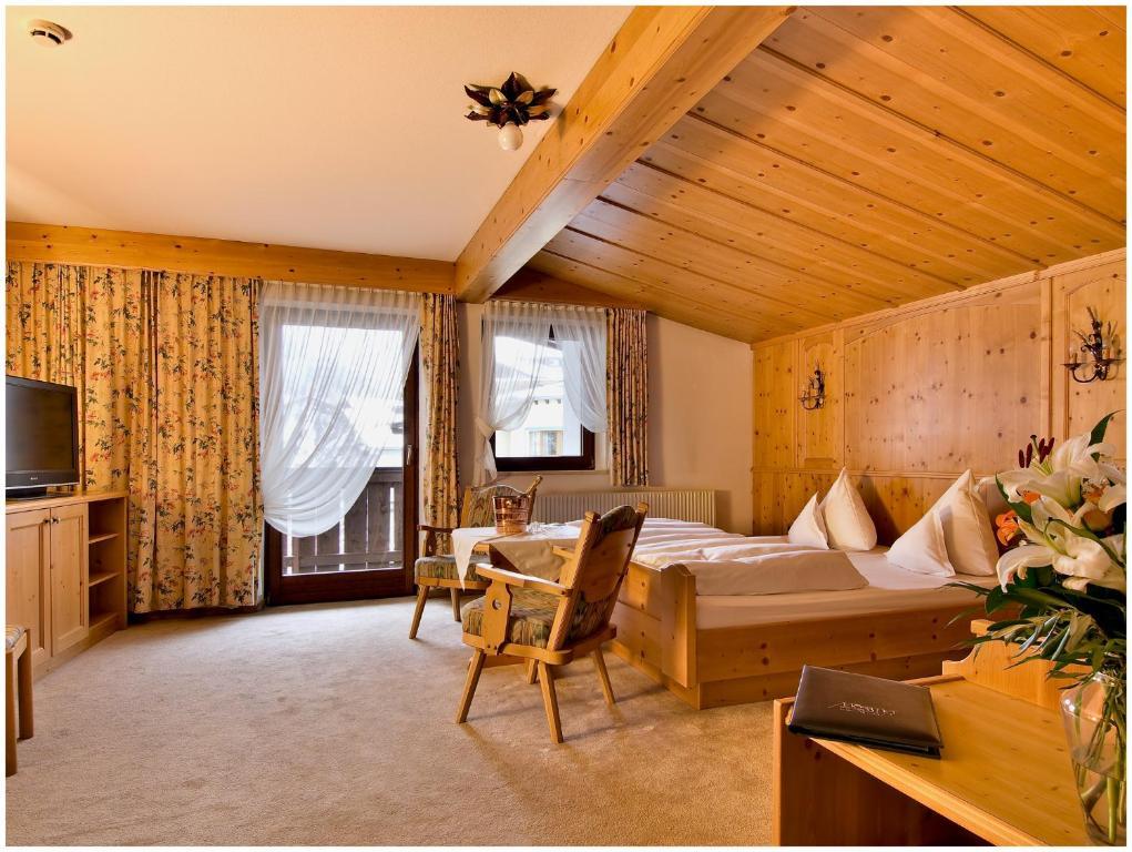 "Quality Hosts Arlberg" Hotel Garni Moessmer Sankt Anton am Arlberg Dış mekan fotoğraf
