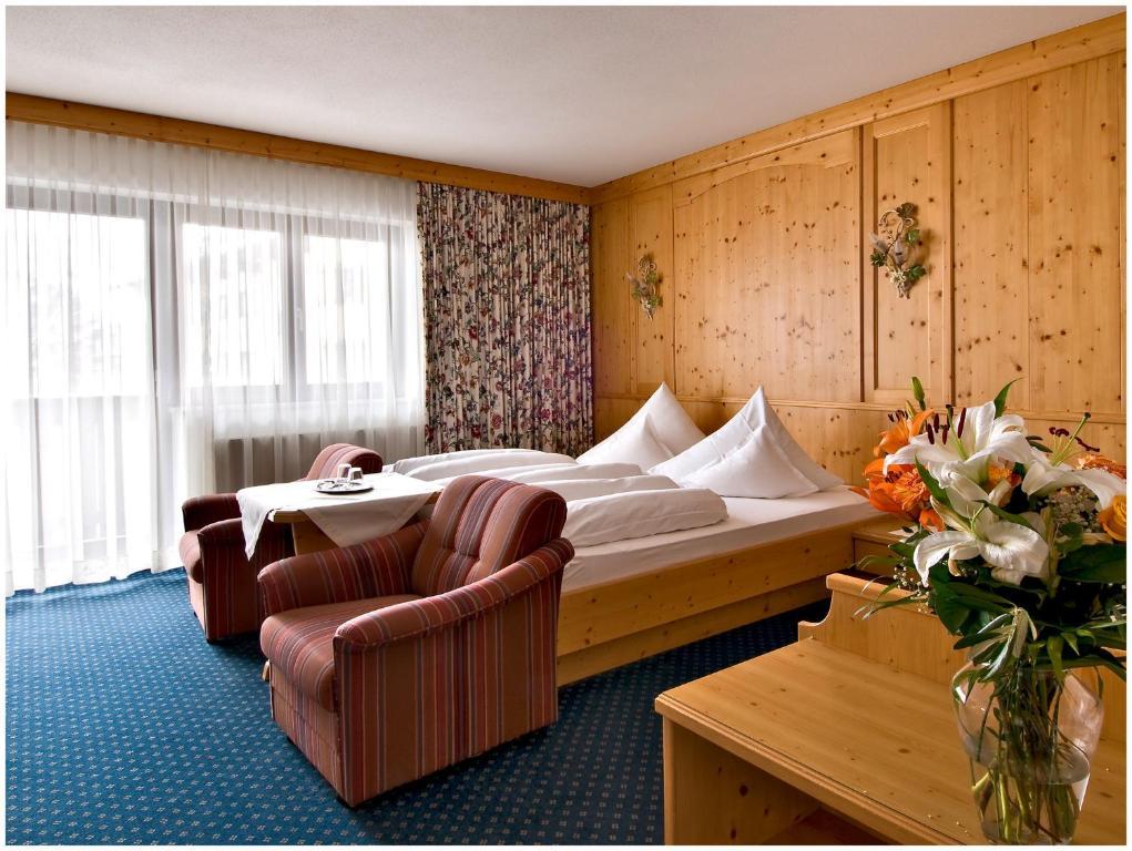 "Quality Hosts Arlberg" Hotel Garni Moessmer Sankt Anton am Arlberg Dış mekan fotoğraf