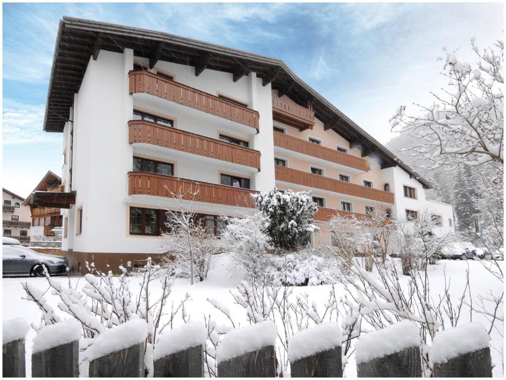 "Quality Hosts Arlberg" Hotel Garni Moessmer Sankt Anton am Arlberg Dış mekan fotoğraf