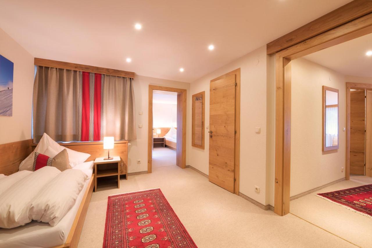 "Quality Hosts Arlberg" Hotel Garni Moessmer Sankt Anton am Arlberg Dış mekan fotoğraf