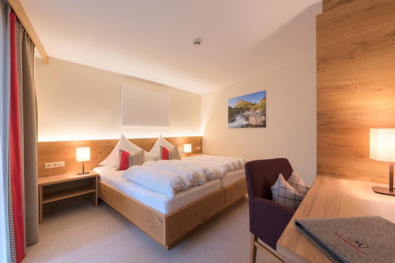 "Quality Hosts Arlberg" Hotel Garni Moessmer Sankt Anton am Arlberg Dış mekan fotoğraf