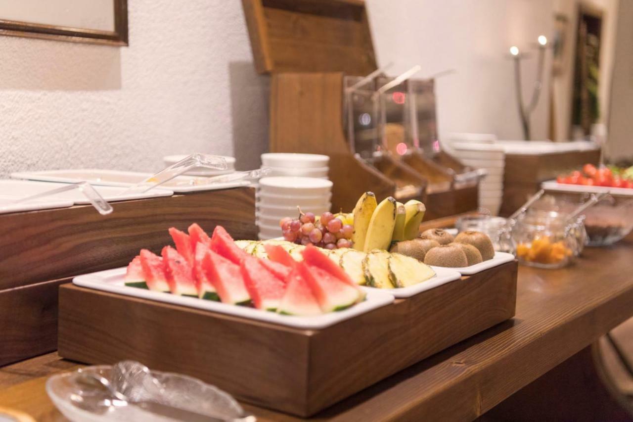 "Quality Hosts Arlberg" Hotel Garni Moessmer Sankt Anton am Arlberg Dış mekan fotoğraf
