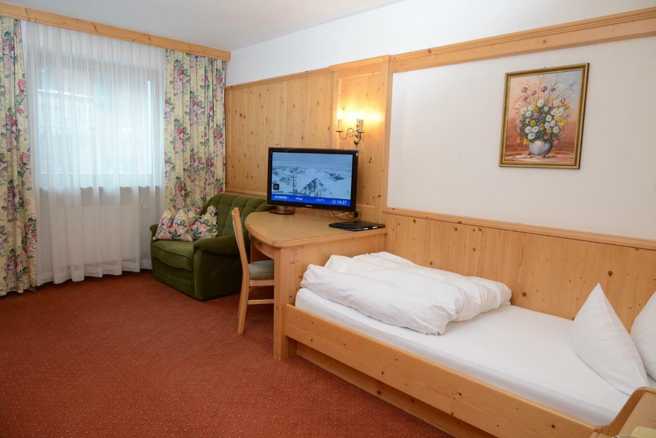 "Quality Hosts Arlberg" Hotel Garni Moessmer Sankt Anton am Arlberg Dış mekan fotoğraf